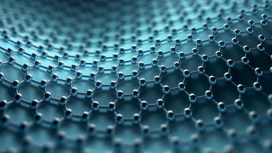 그래핀 격자의 육각 분자 구조를 보여주는 상세한 뷰.