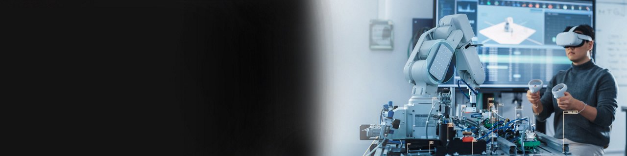 VRヘッドセットを装着した技術者が、最先端のロボット工学研究所で作業を行っています。