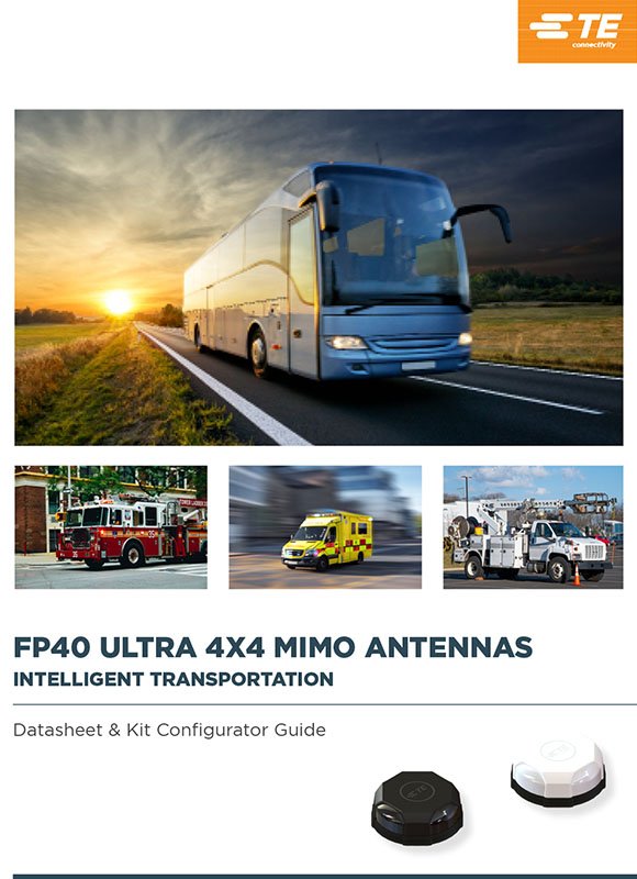 Fiche technique promotionnelle présentant les antennes FP40 Ultra 4x4 MIMO conçues pour le transport intelligent. L'image principale montre un bus moderne roulant sur l'autoroute au coucher du soleil, tandis que des images plus petites représentent des véhicules d'urgence tels que des camions de pompiers et des ambulances.
