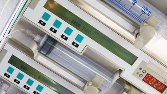 Syringe pumps in intensive care unit