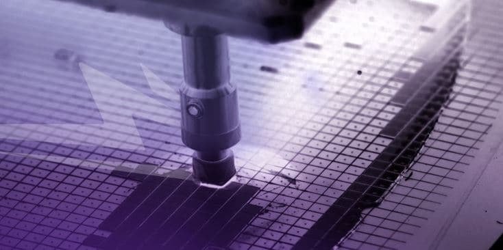 Découpe laser de précision sur tranche de silicium