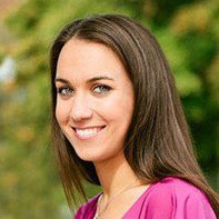 Porträt-Kopfaufnahme der Autorin Kristen Chonowski